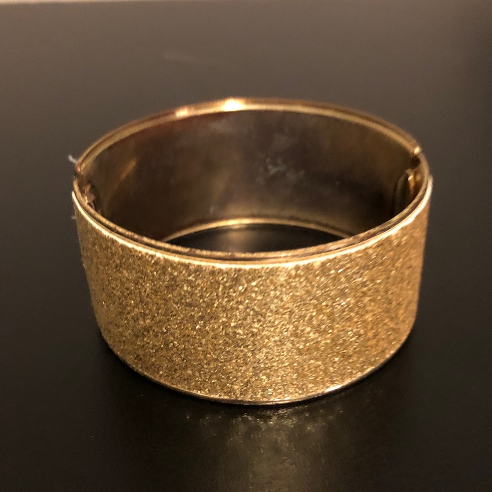 Sparkly✨🌟 gold-like bracelet